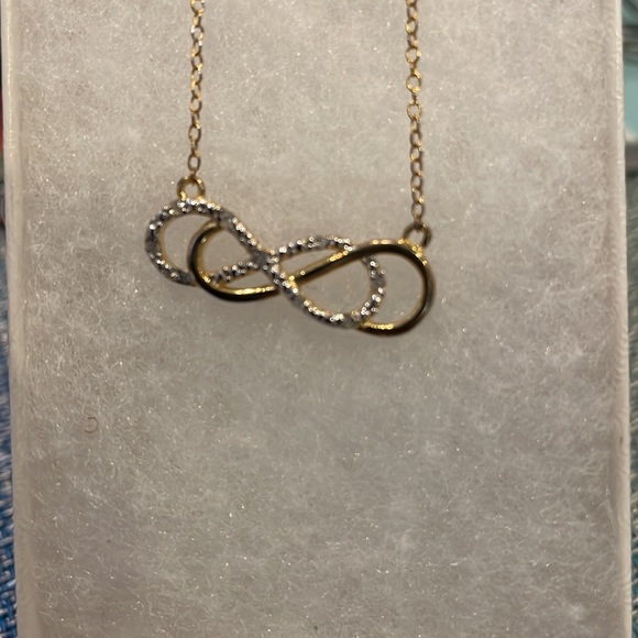 Infinity necklace - Picture 4 of 4